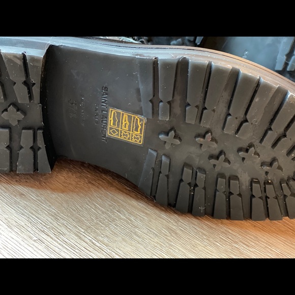 Saint Laurent- William shearling lined boots - Picture 6 of 11